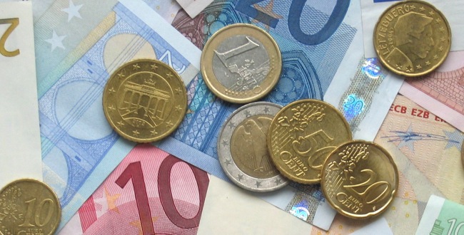 Evro veci od vecine valuta